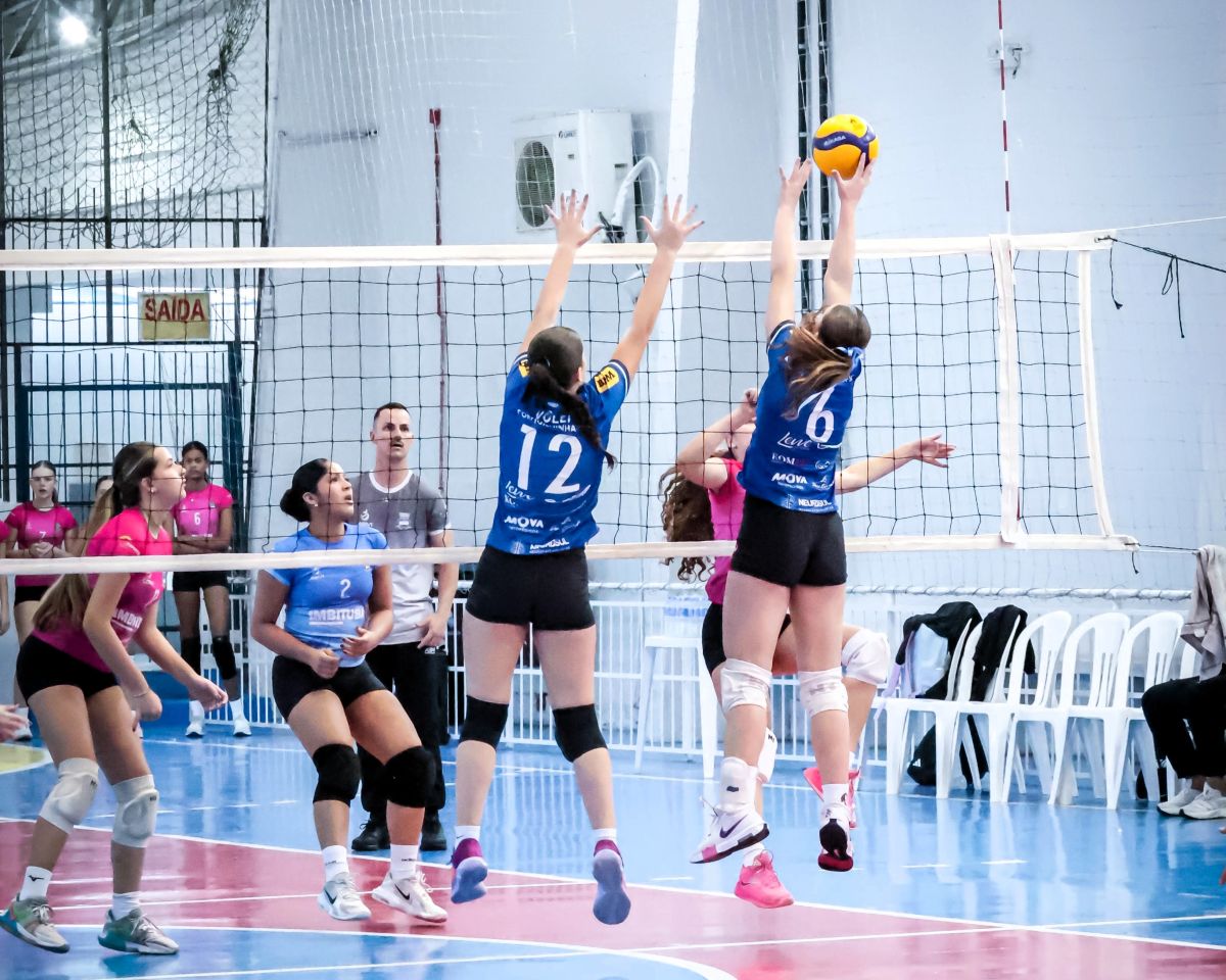 Vôlei de Forquilhinha é campeão da etapa regional da Olesc 6 Vôlei