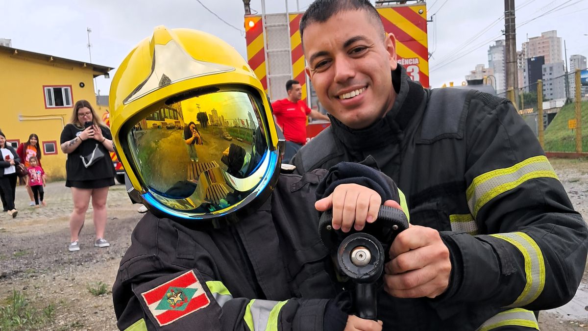 Quartel dos Bombeiros de Forquilhinha terá atividades gratuitas para crianças neste sábado 6 Bombeiro